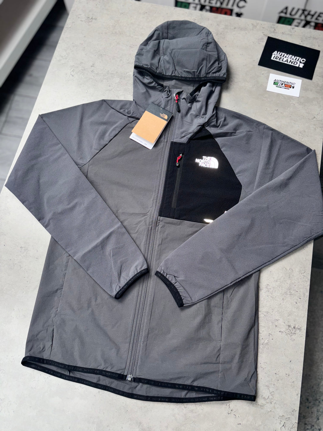 THE NORTH FACE WOVEN TRACKSUIT - GREY/BLACK