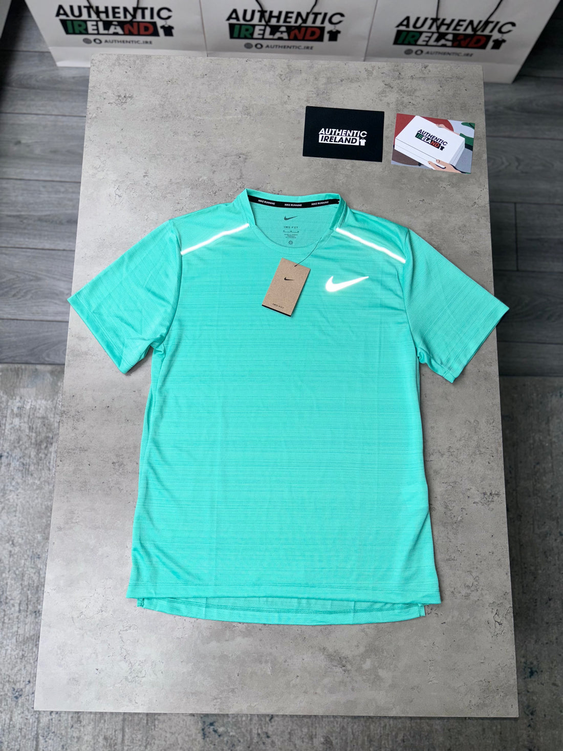 NIKE MILER 1.0 T-SHIRT - MINT