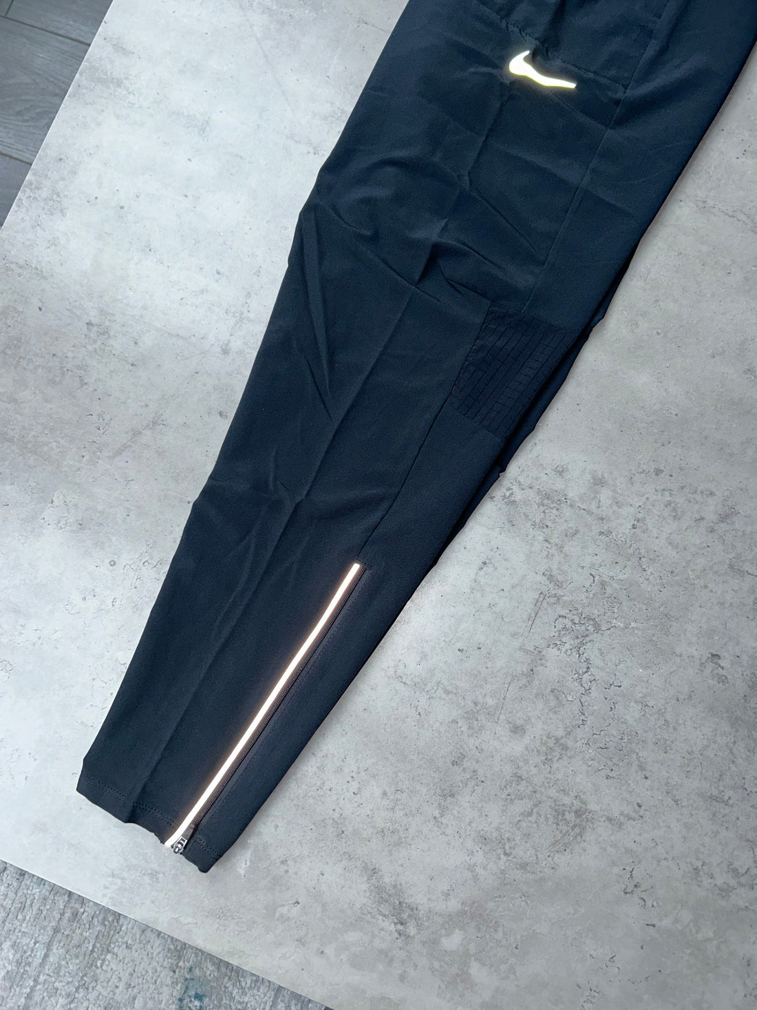 NIKE PHENOM PANTS - BLACK