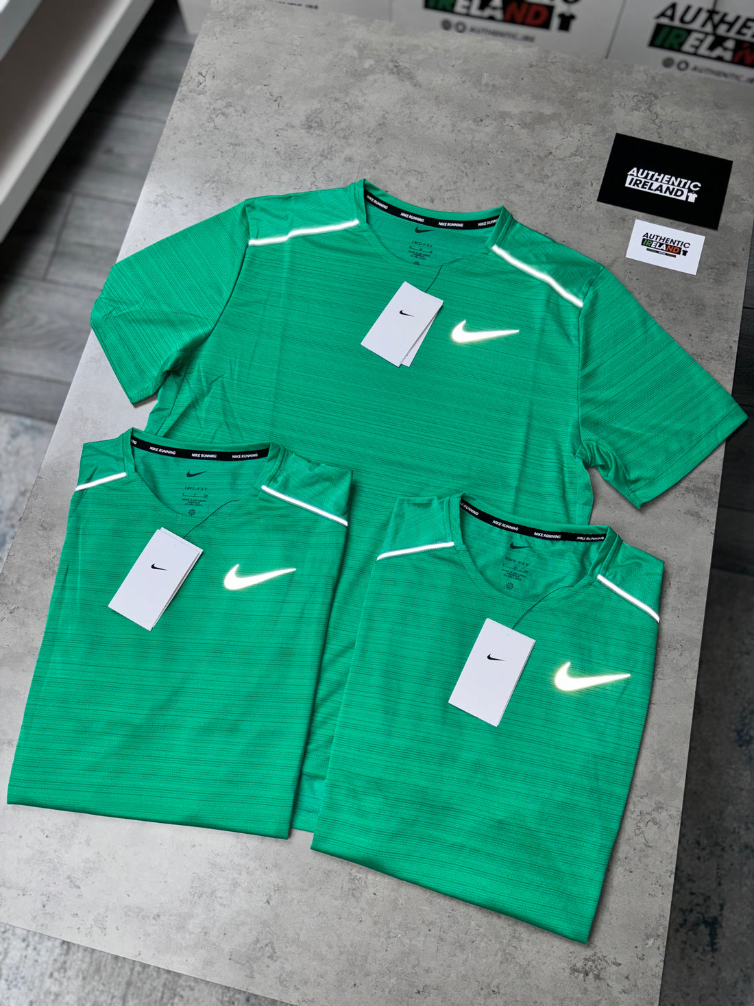 NIKE MILER 1.0 T-SHIRT - EMERALD GREEN