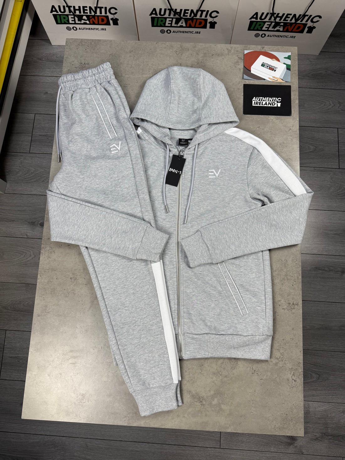 ENVI LUXE 2.0 TRACKSUIT - GREY/WHITE