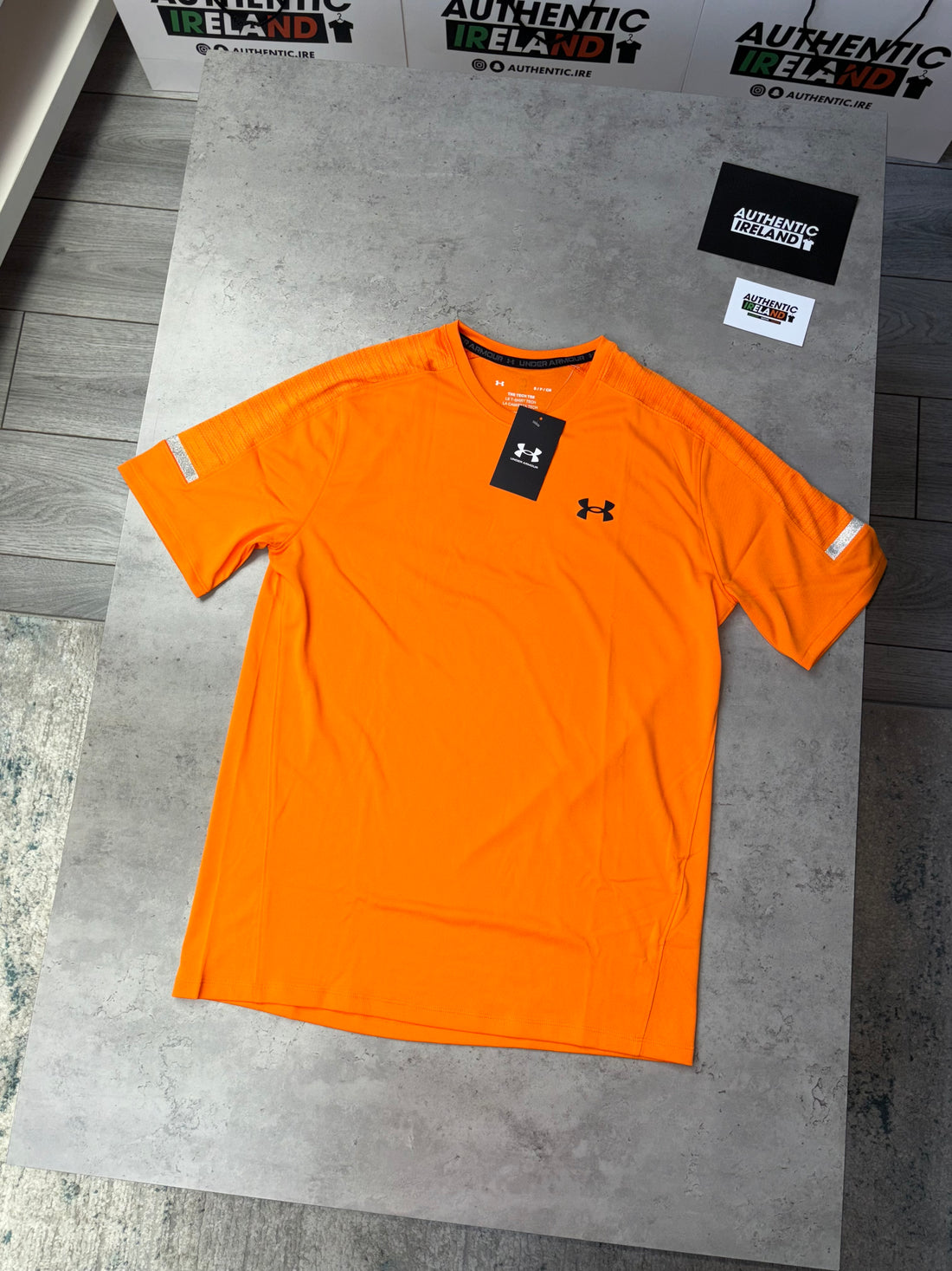 UNDER ARMOUR TECH UTILITY SET - BLACK/ORANGE