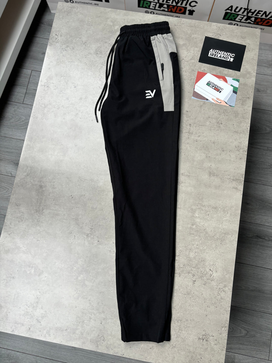 ENVI FLEX TRACKSUIT - BLACK/GREY