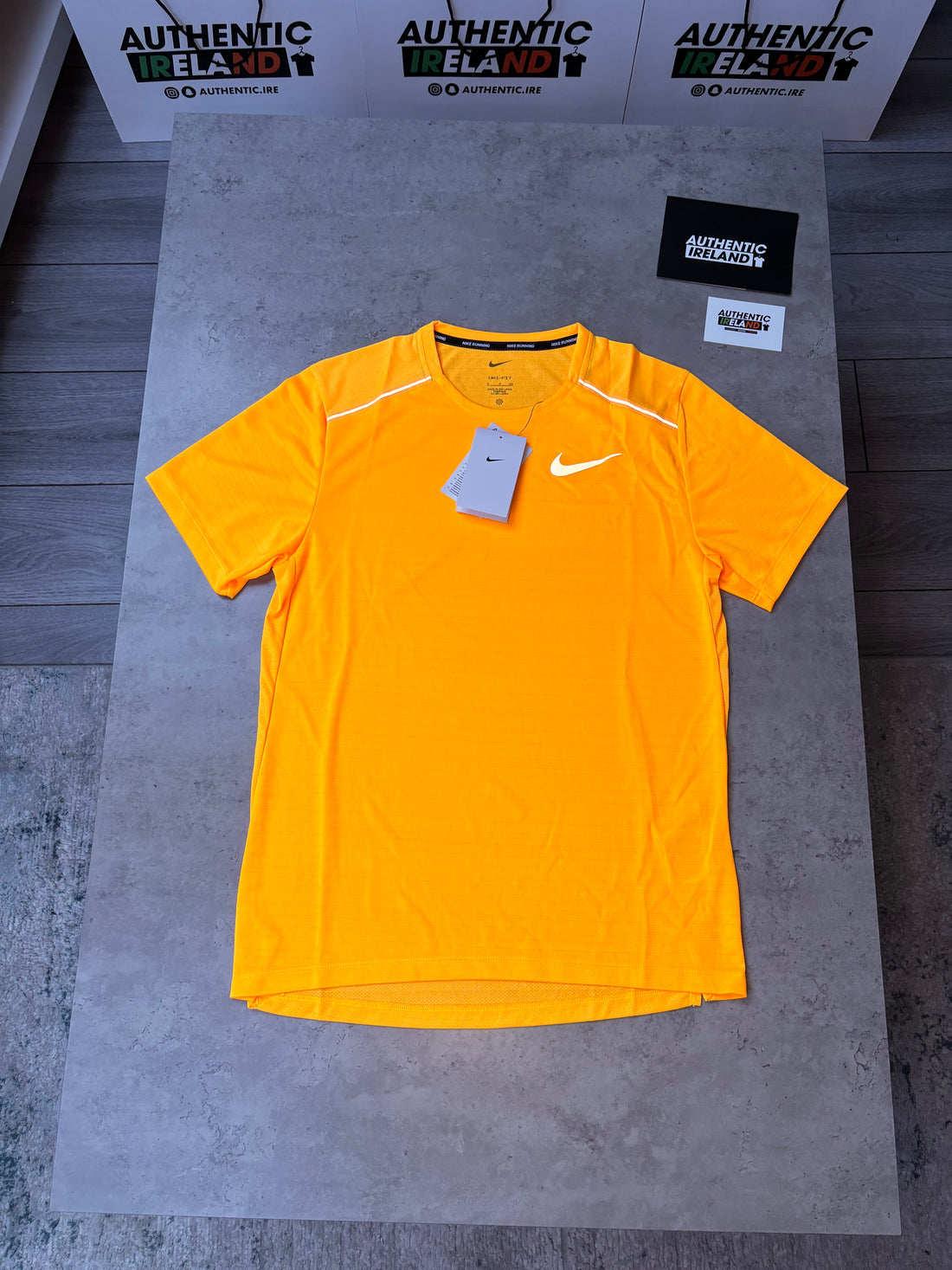 NIKE MILER 1.0 T-SHIRT - LASER ORANGE