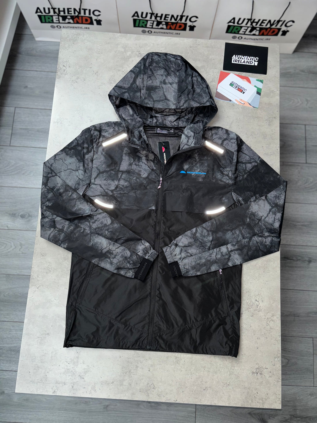 MONTERRAIN ABSTRACT CAMO WINDRUNNER - BLACK/BLUE