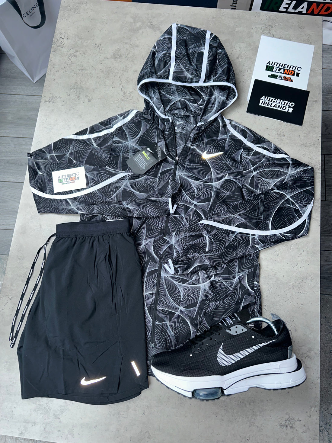 NIKE LIGHTNING WINDRUNNER SET - BLACK