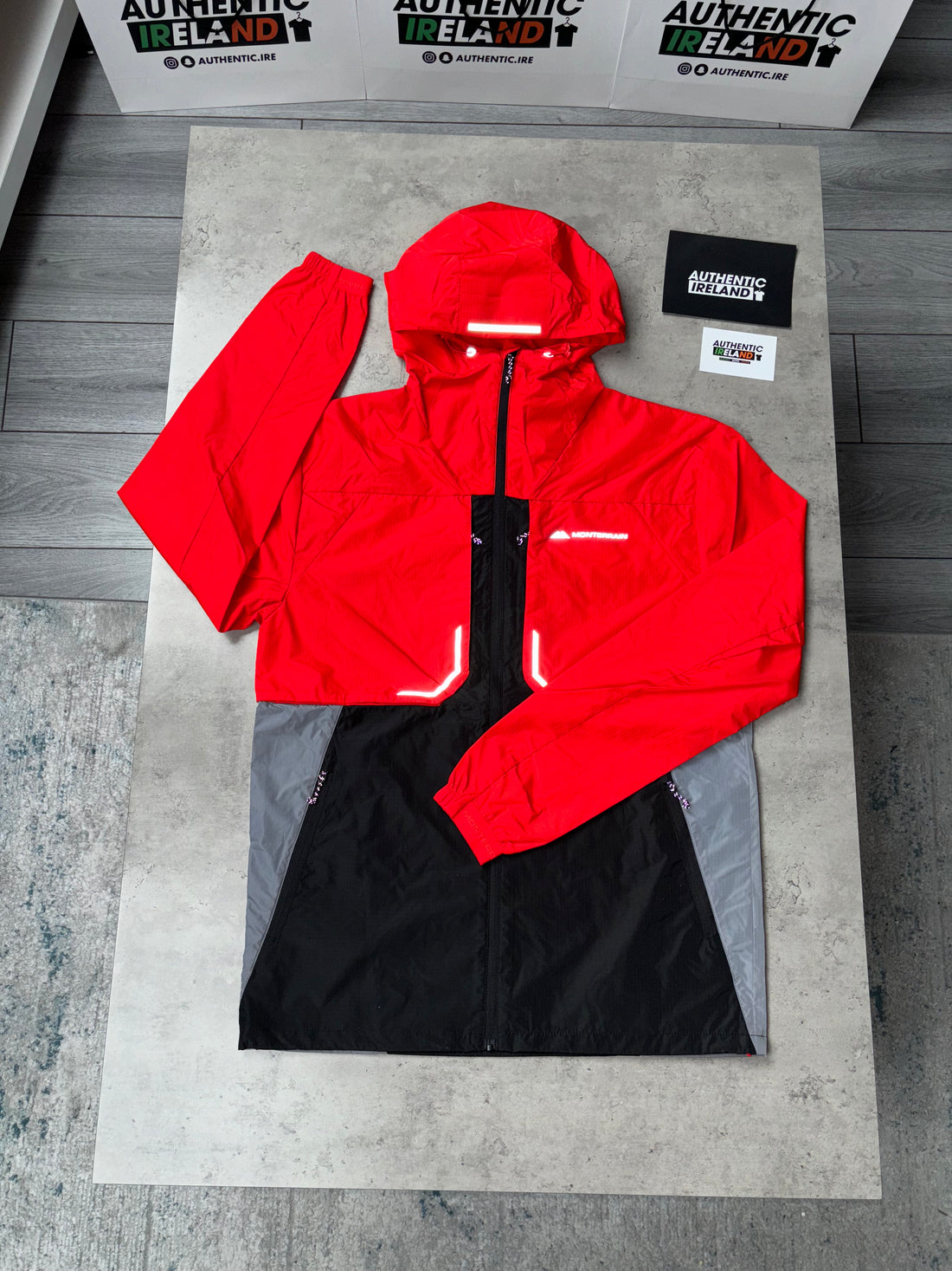 MONTERRAIN WINDRUNNER JACKET - RED/BLACK