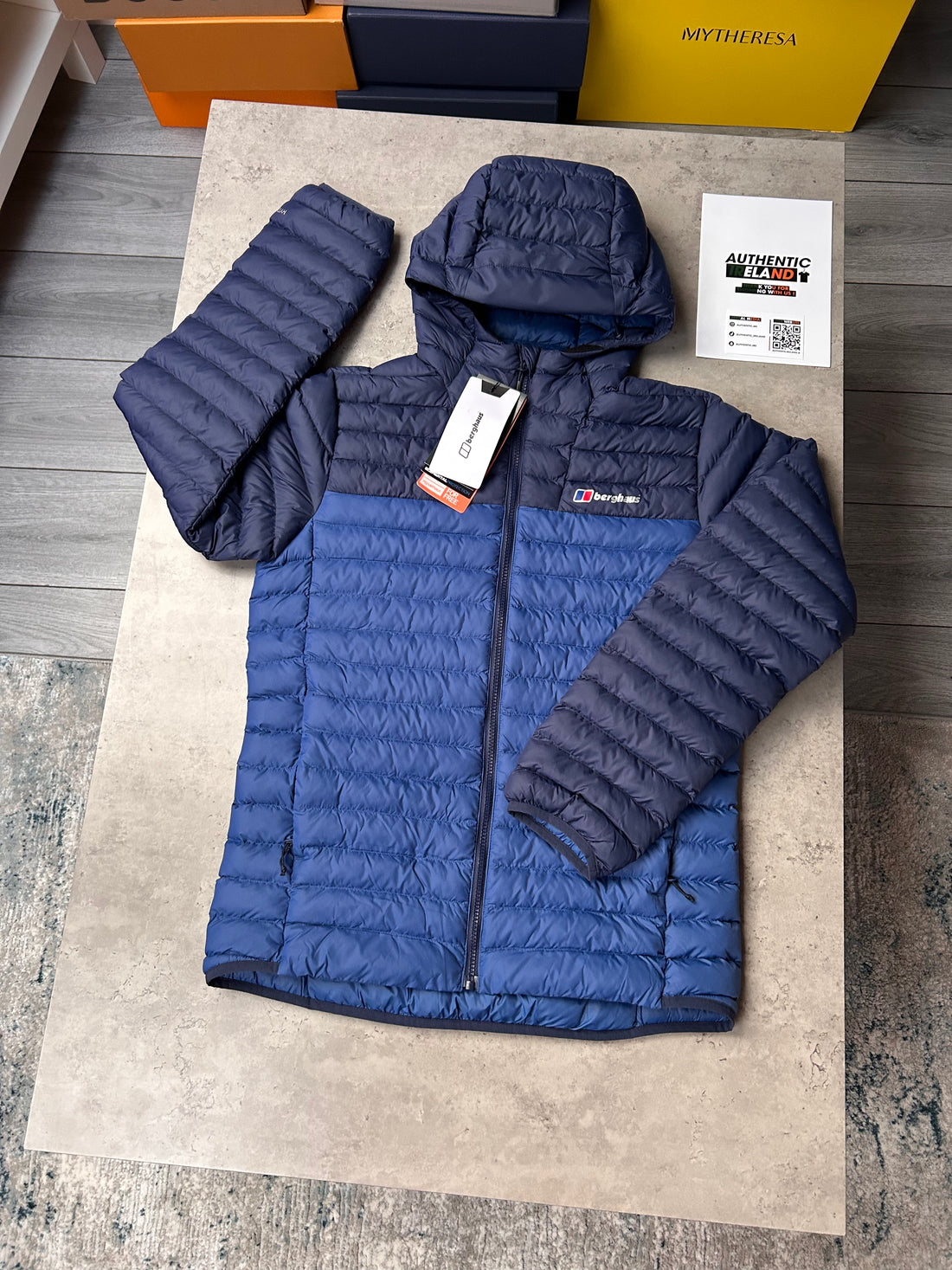 BERGHAUS BUBBLE JACKET NAVY
