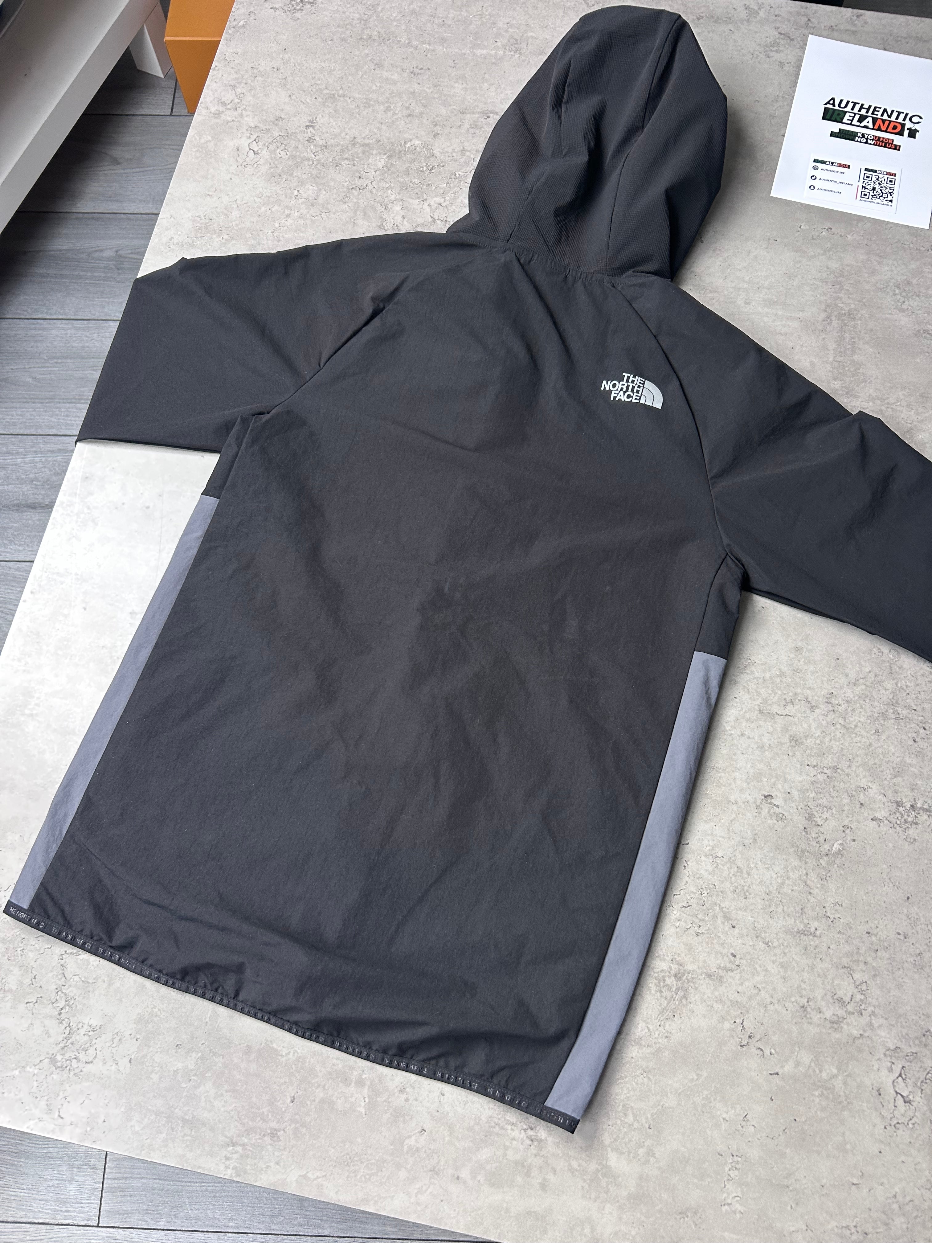 Dark grey north face on sale tracksuit