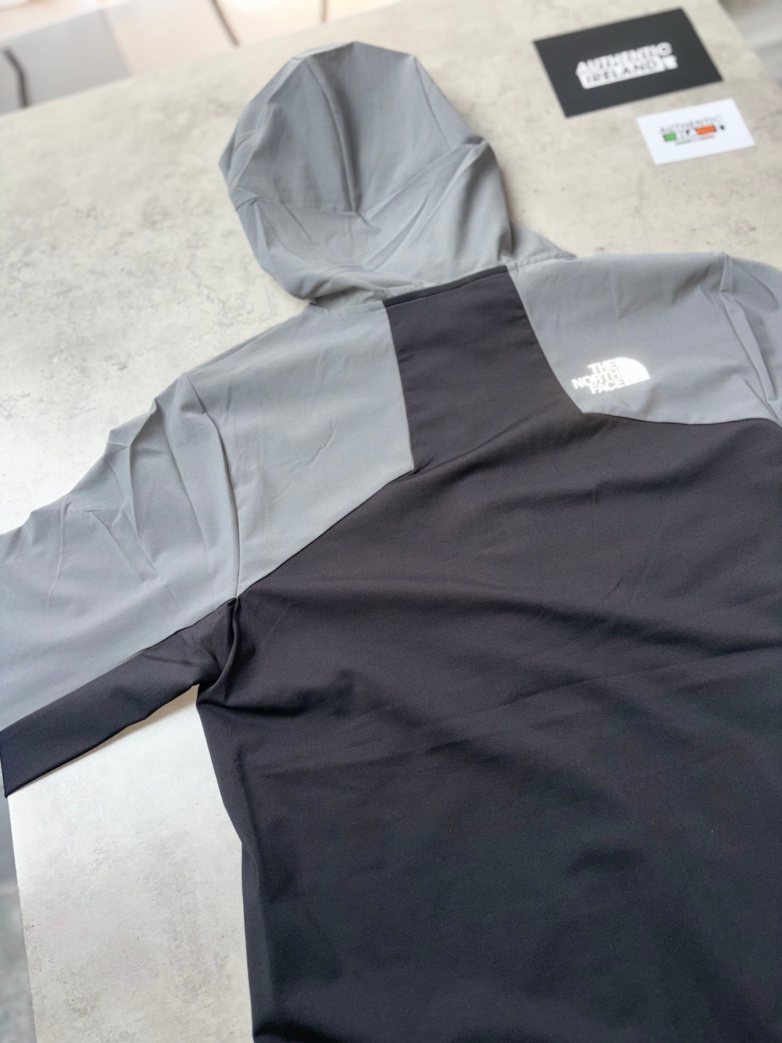 THE NORTH FACE VENT TRACKSUIT - BLACK/GREY