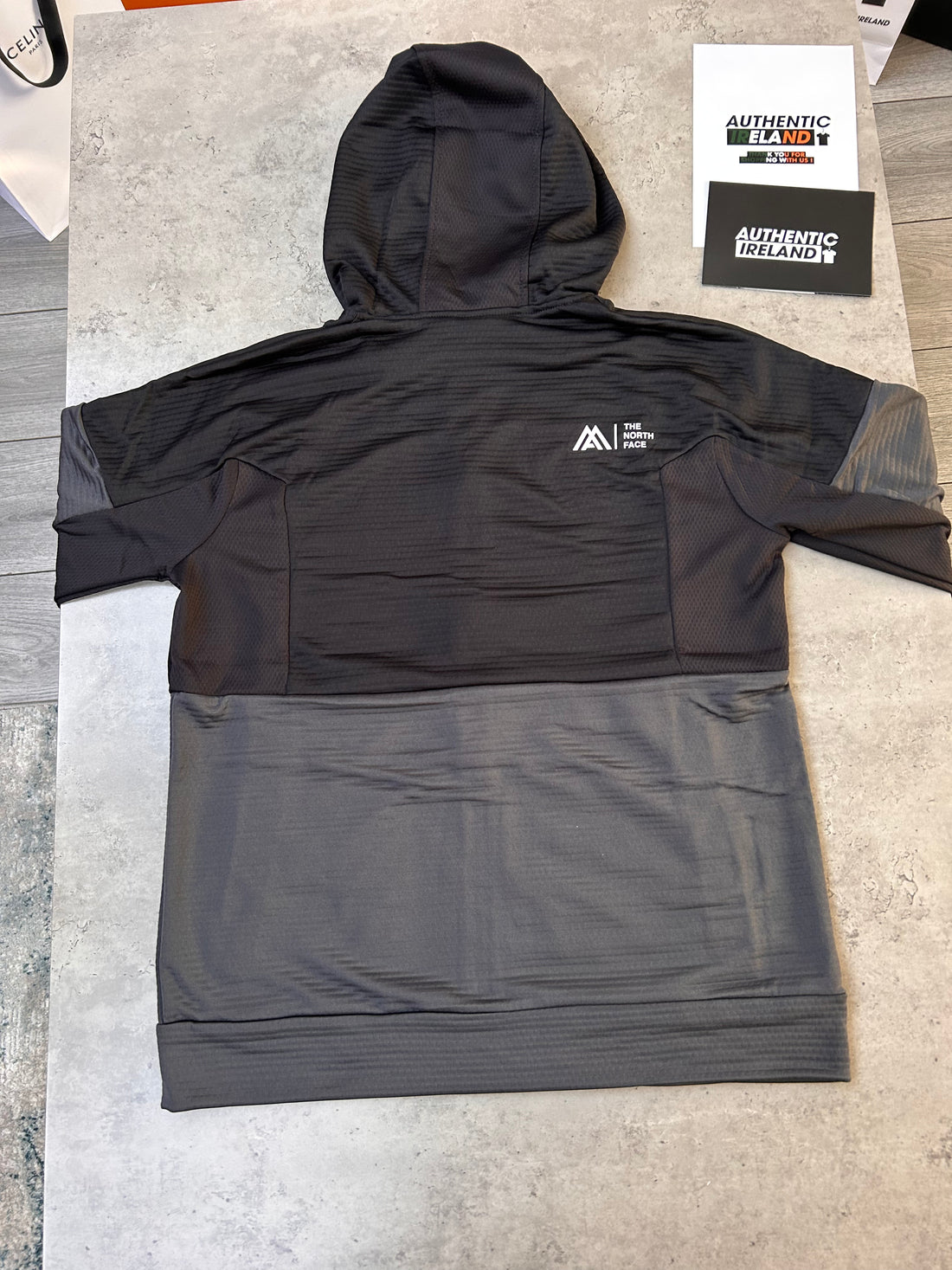 THE NORTH FACE MOUNTAIN ATHLETICS SET - ASPHALT GREY/BLACK