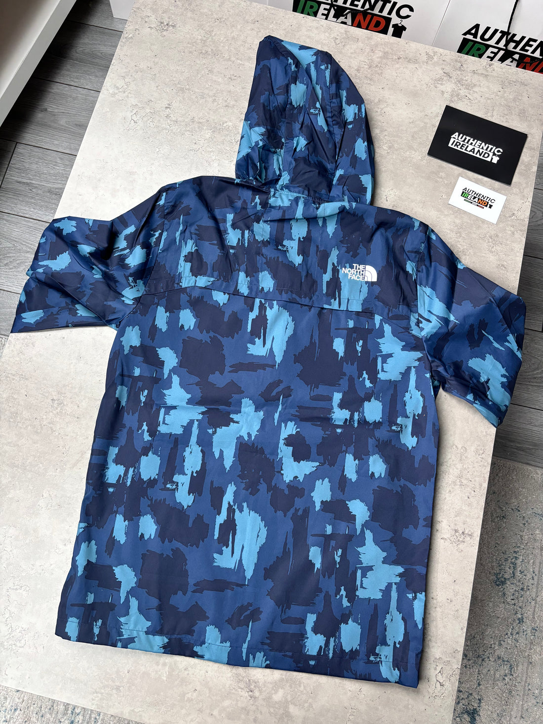 THE NORTH FACE CAMO PRINT WINDRUNNER SET - NAVY/BLUE