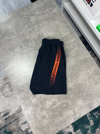 UNDER ARMOUR GRAPHIC SHORTS - BLACK/ORANGE