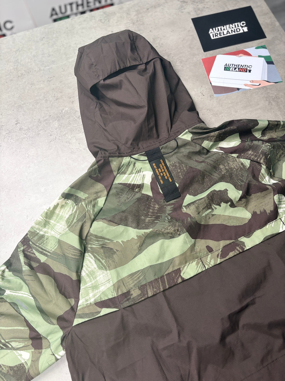 NIKE CAMO WINDRUNNER JACKET - GREEN/BROWN