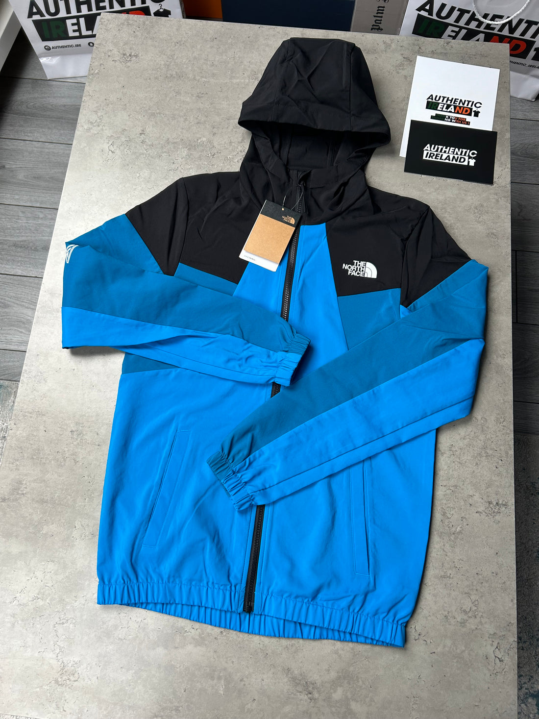 THE NORTH FACE TWO-TONE WOVEN TRACKSUIT - BLUE/BLACK