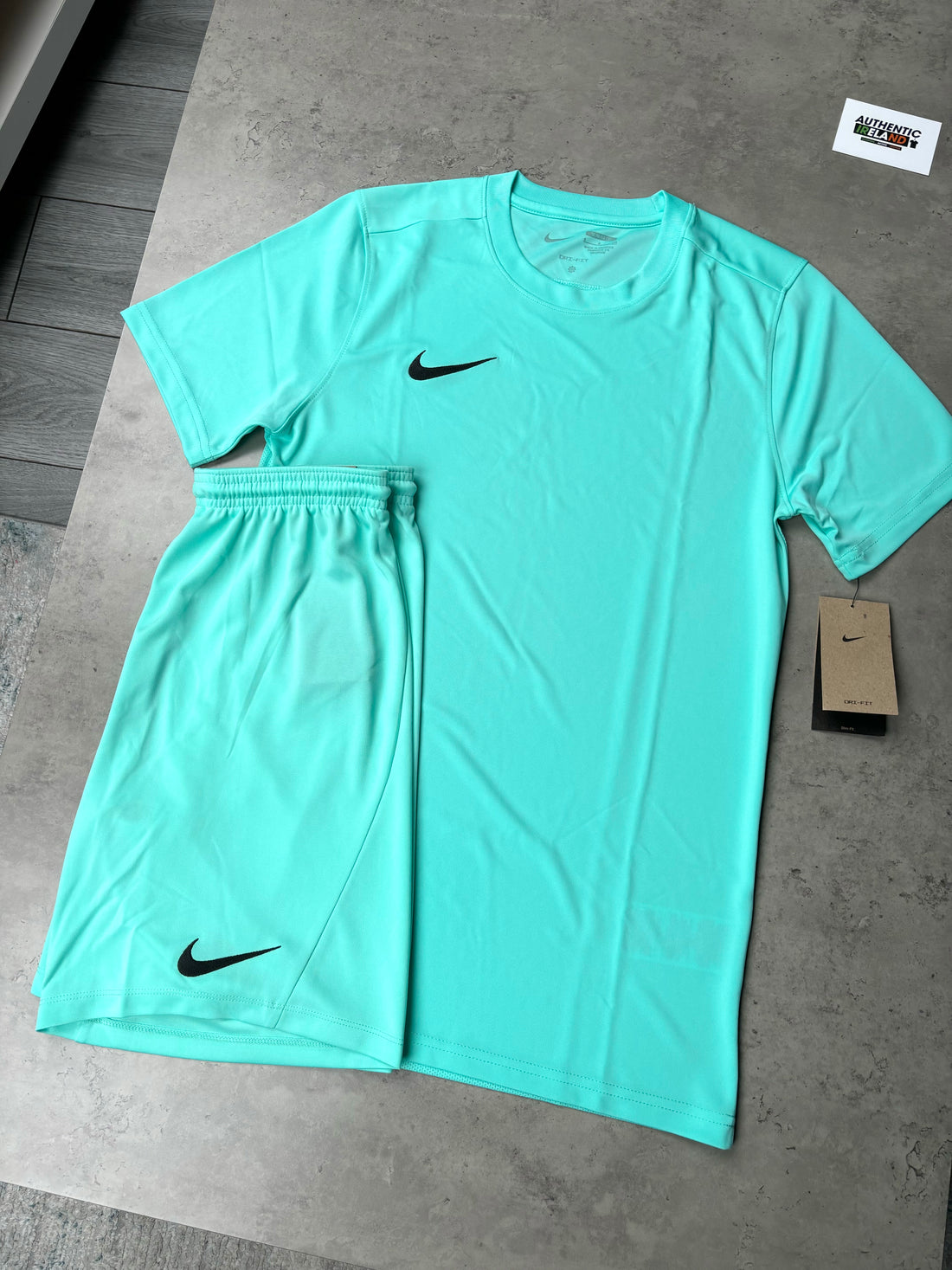 NIKE DRI-FIT SET - TURQUOISE