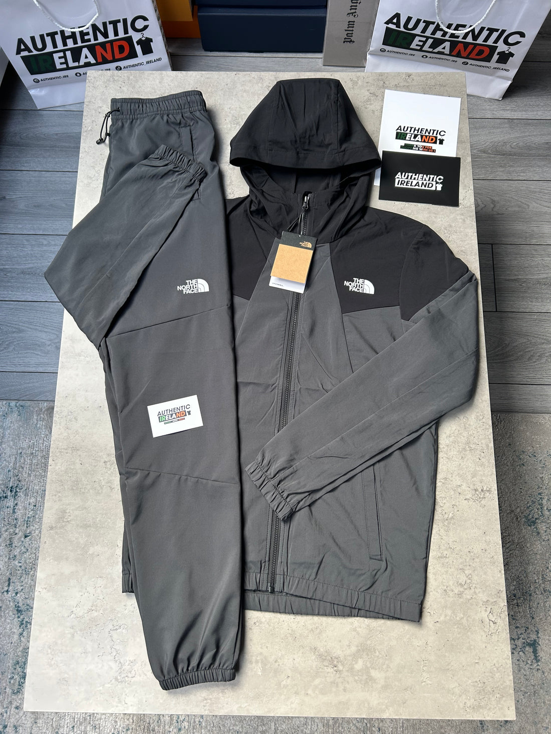 THE NORTH FACE TWO-TONE WOVEN TRACKSUIT - SLATE/BLACK