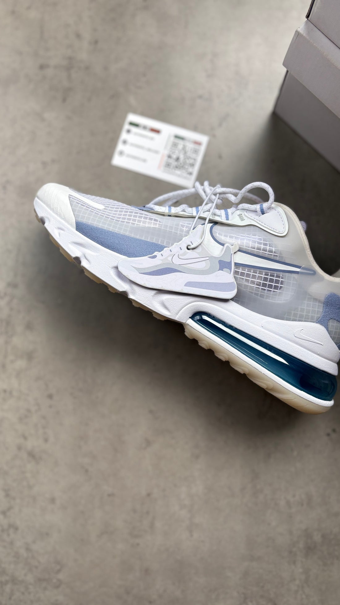 NIKE AIR MAX 270 REACT RUNNER - ICE BLUE