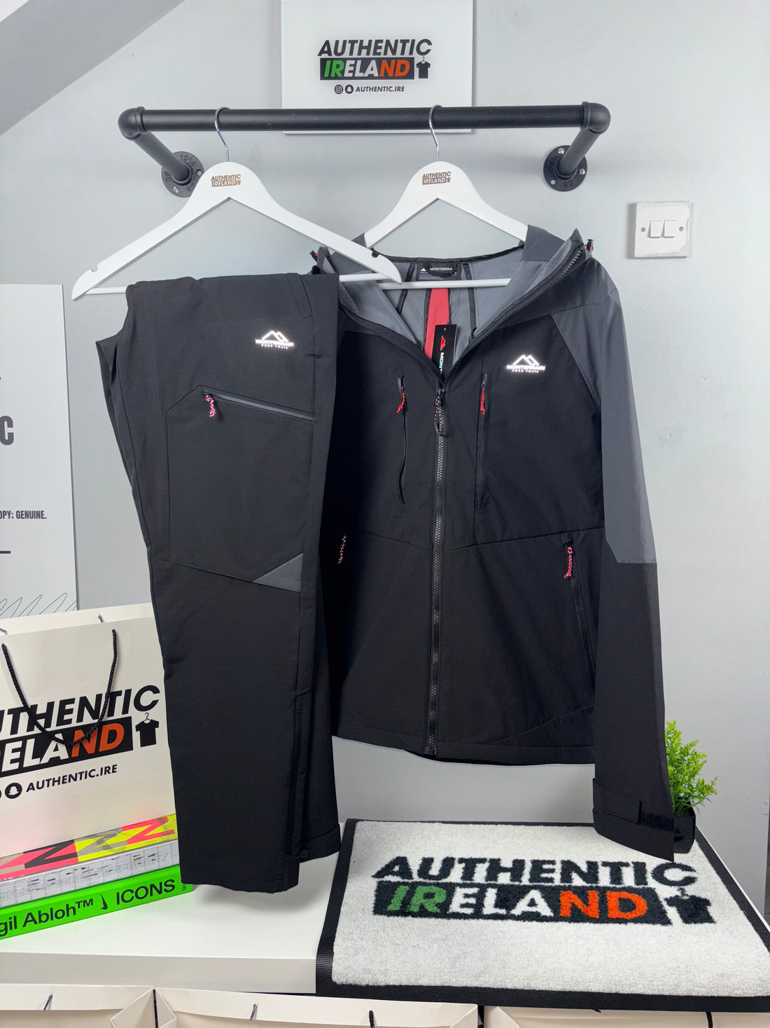 MONTERRAIN PEAK TRACKSUIT - BLACK/RED