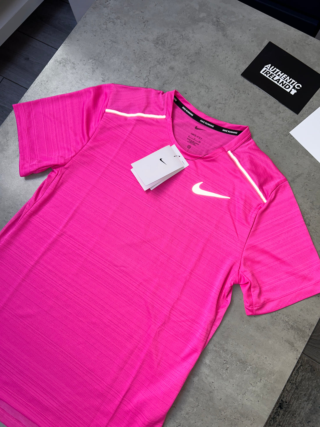 NIKE MILER T SHIRT 1.0 HOT PINK authenticireland