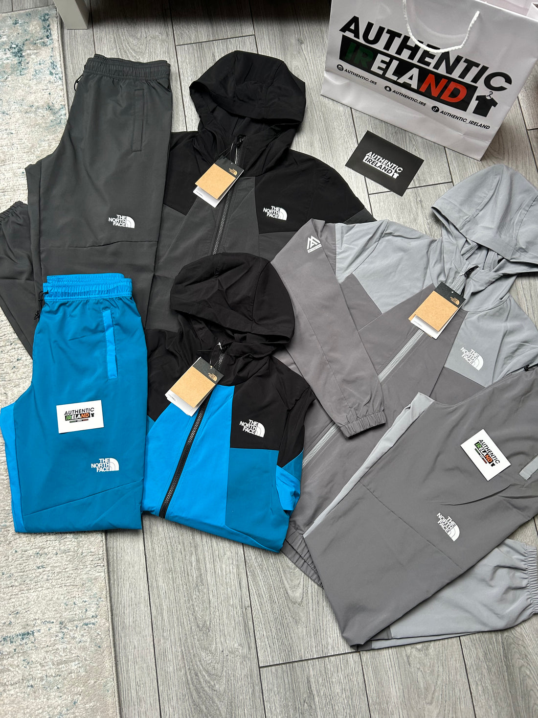 THE NORTH FACE TWO-TONE WOVEN TRACKSUIT - BLUE/BLACK