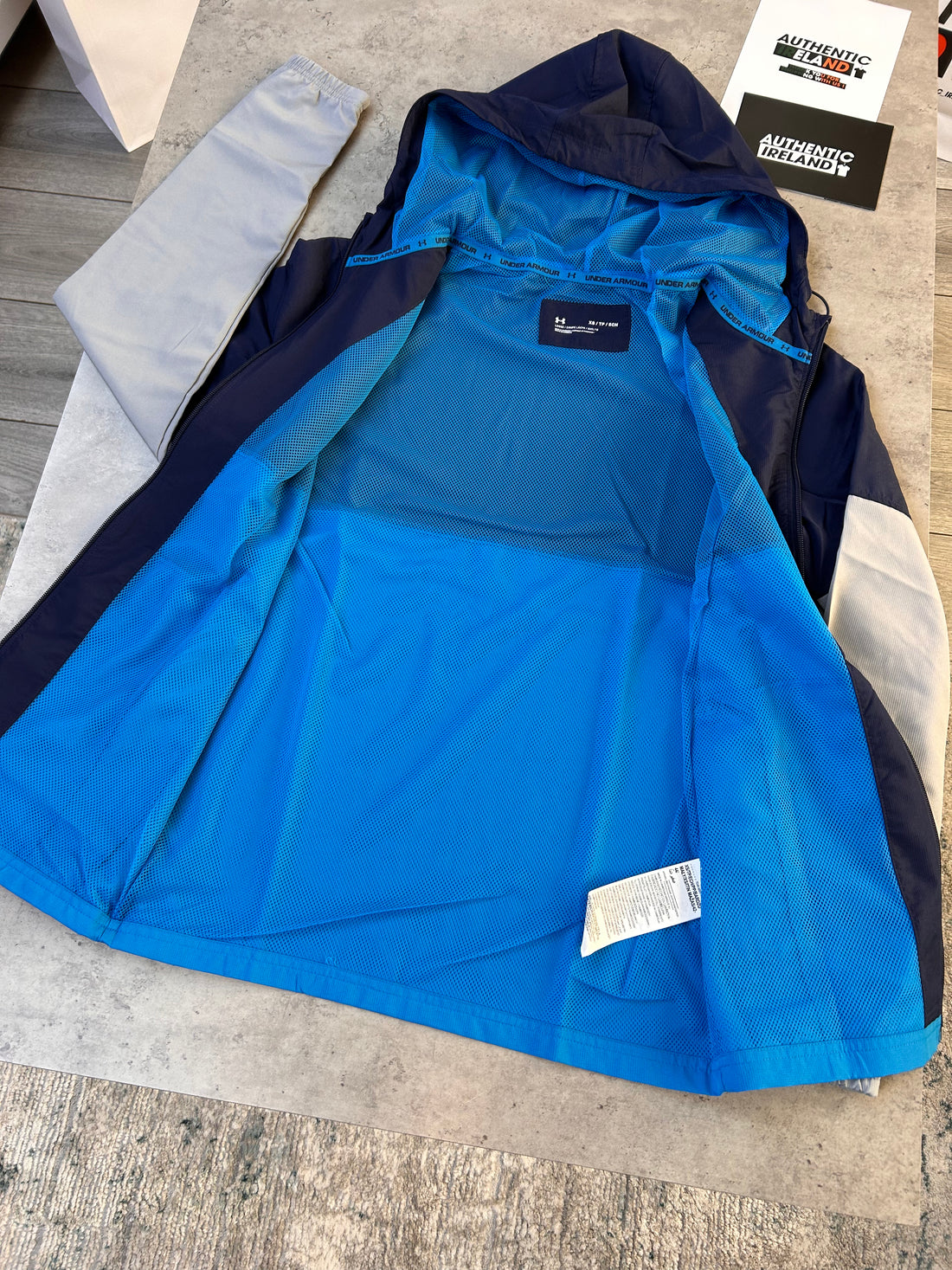 UNDER ARMOUR WINDRUNNER SET - BLUE/GREY/NAVY