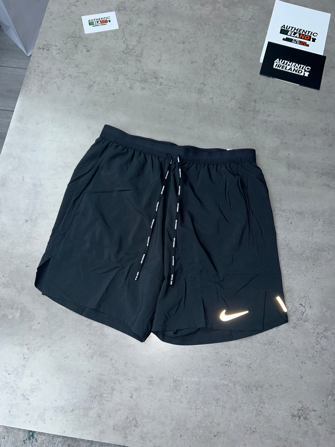 NIKE LIGHTNING WINDRUNNER SET - BLACK