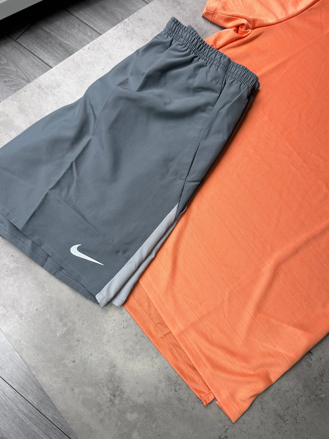 NIKE MILER 1.0 SET - PEACH/GREY