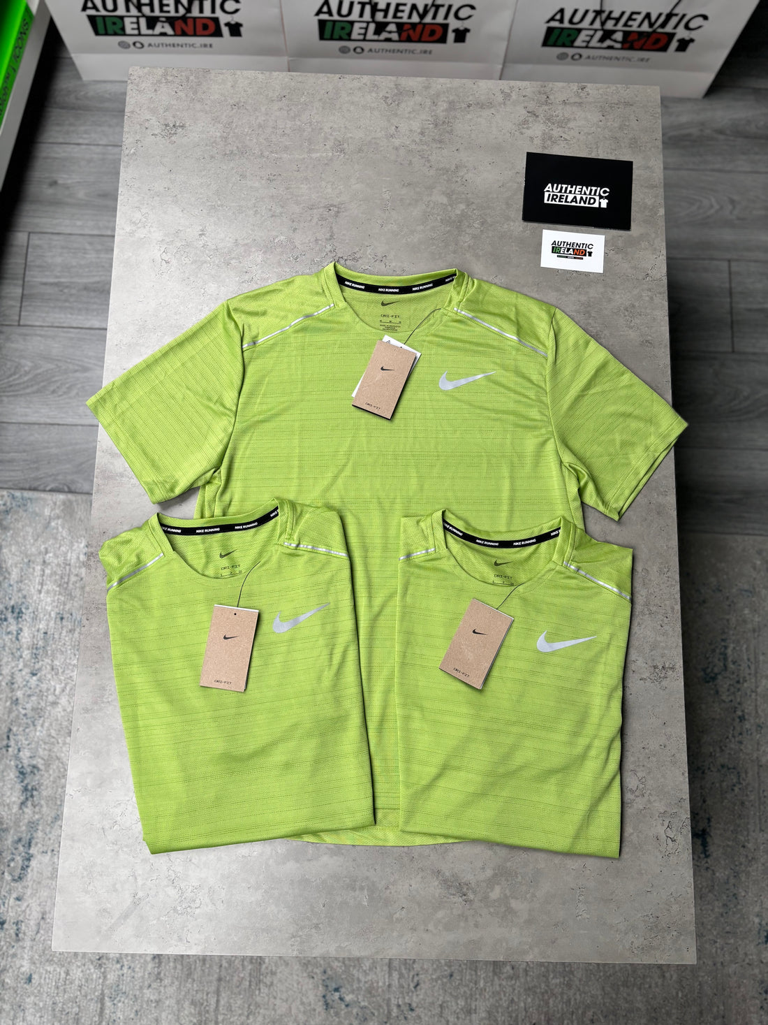 NIKE MILER 1.0 T-SHIRT - KIWI