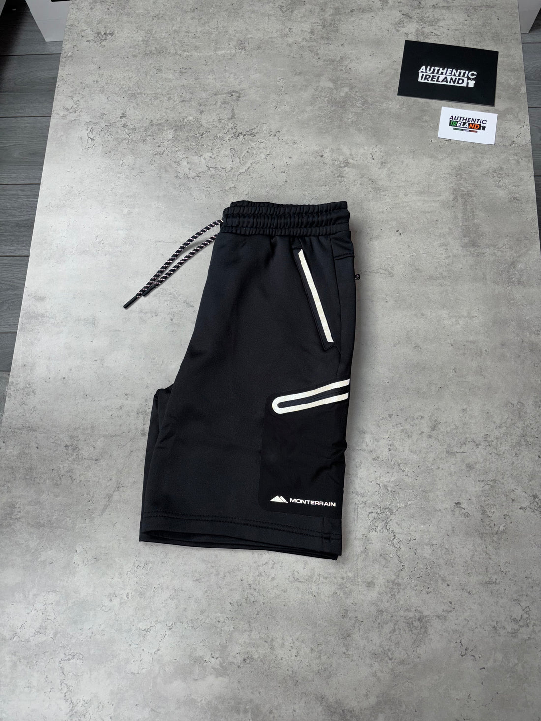 MONTERRAIN SPEED SHORT - BLACK