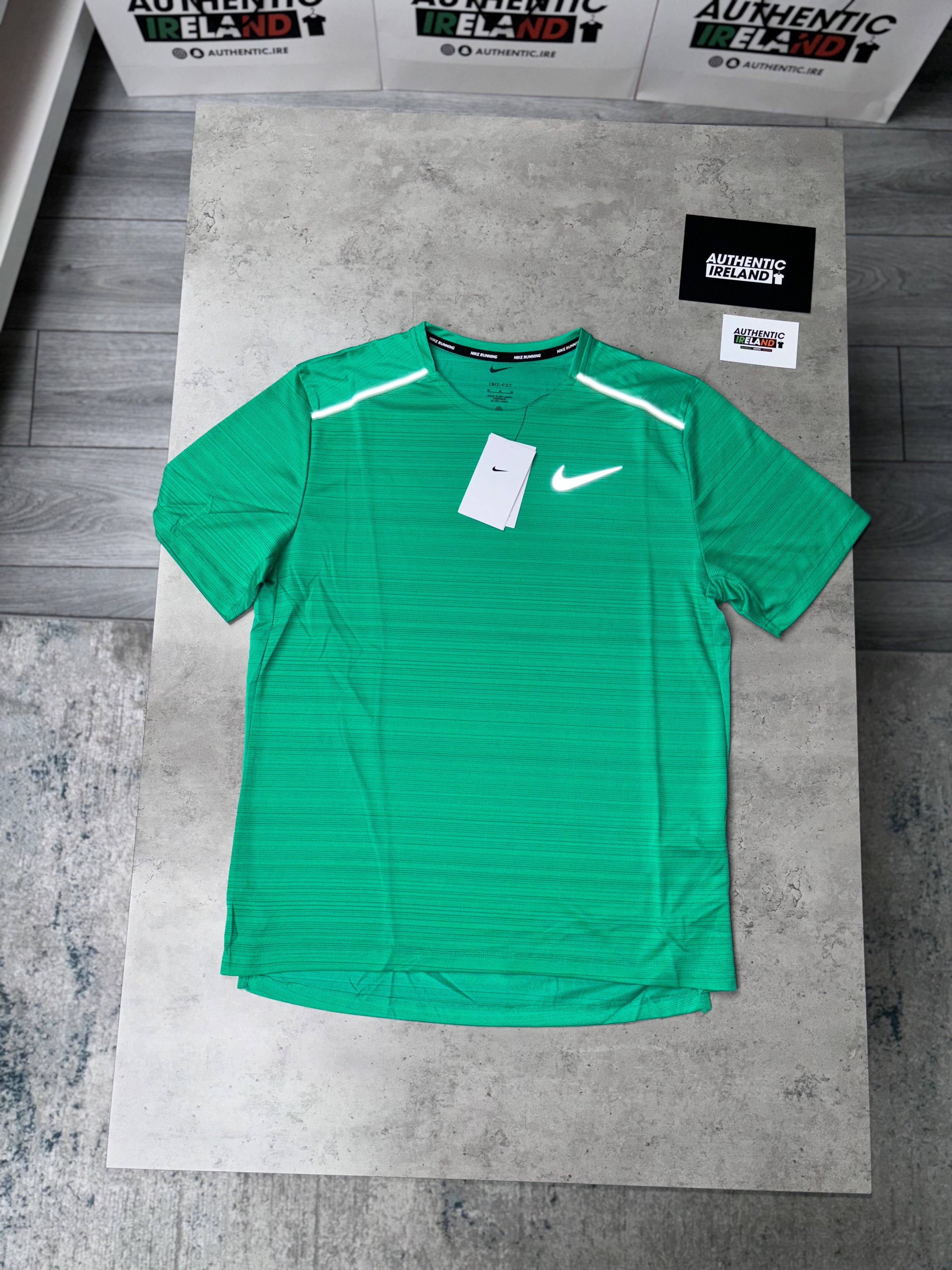 NIKE MILER 1.0 T SHIRT EMERALD GREEN