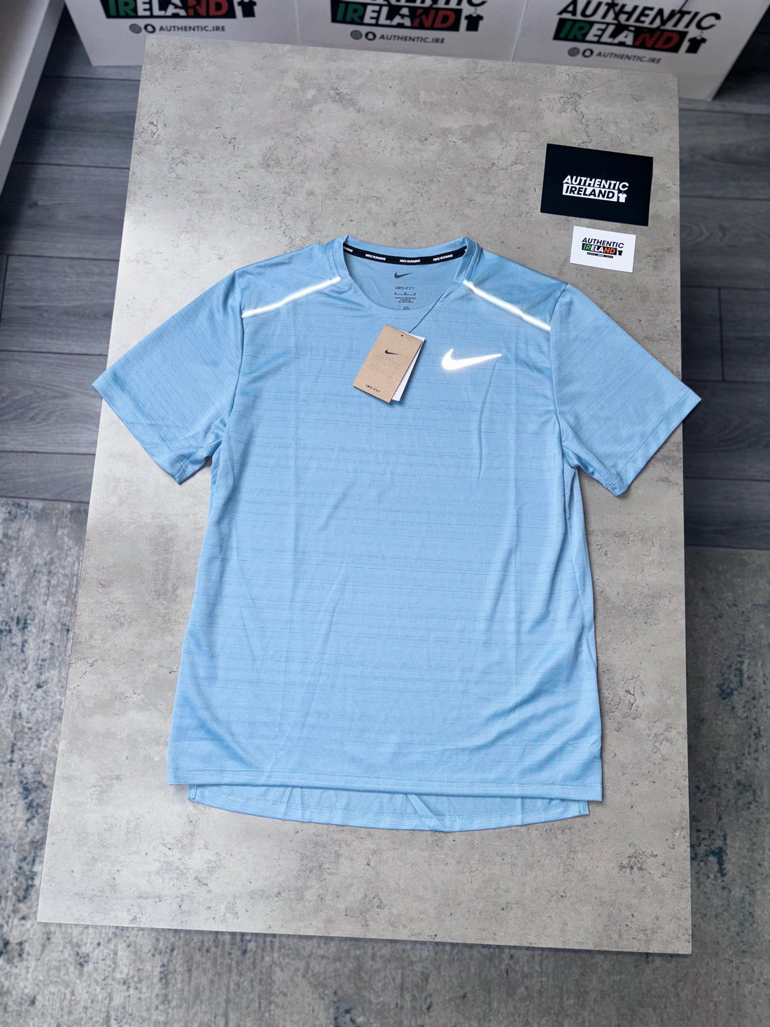 NIKE MILER 1.0 T-SHIRT - WORN BLUE