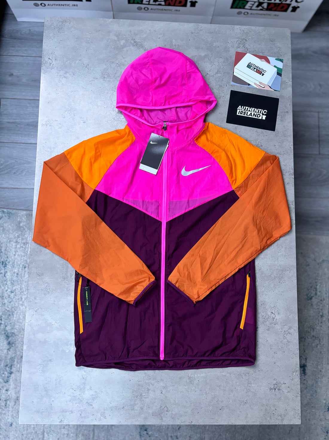 NIKE REPEL WINDRUNNER JACKET - PINK/ORANGE