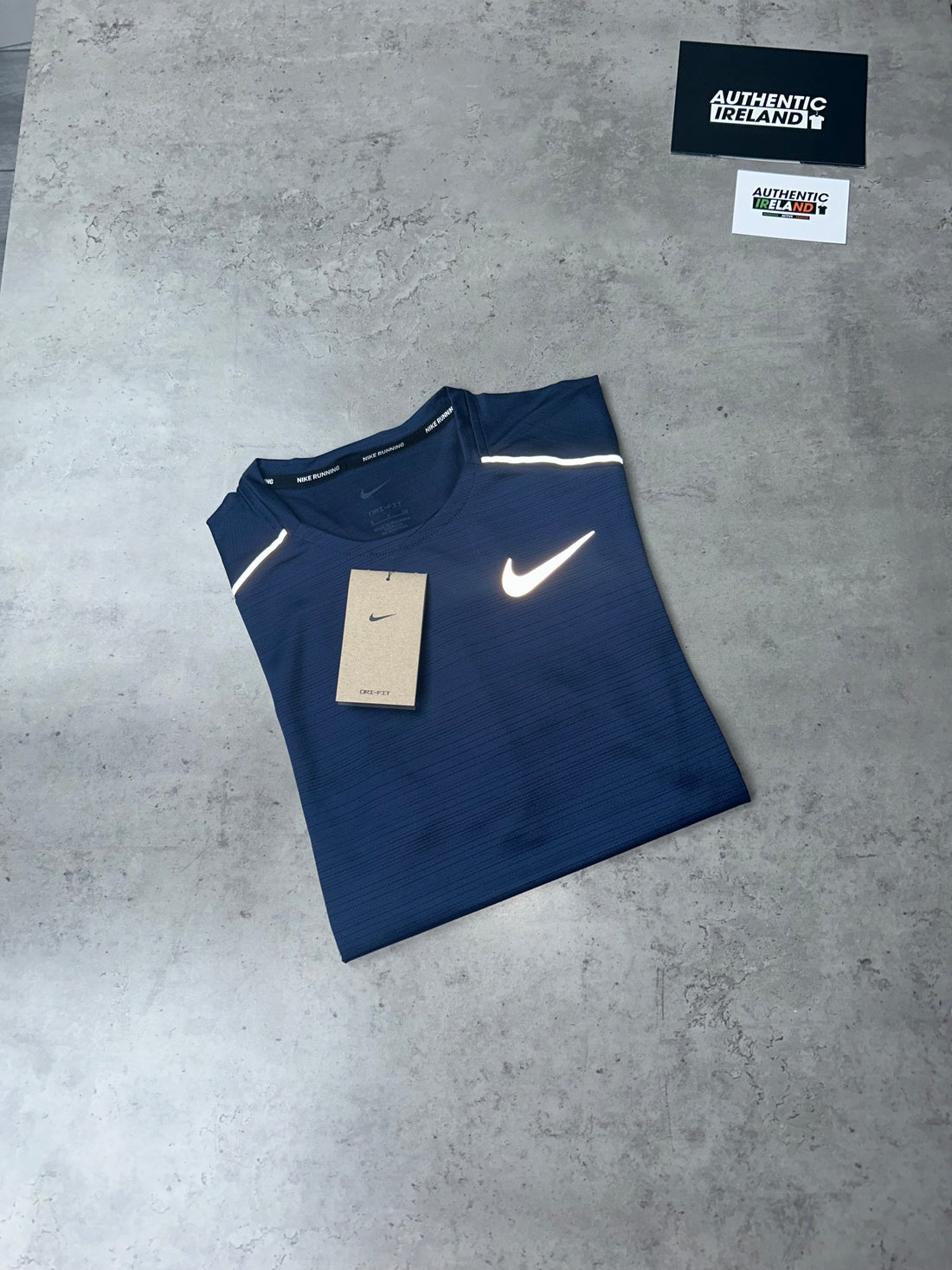 NIKE MILER 1.0 T-SHIRT - MIDNIGHT NAVY