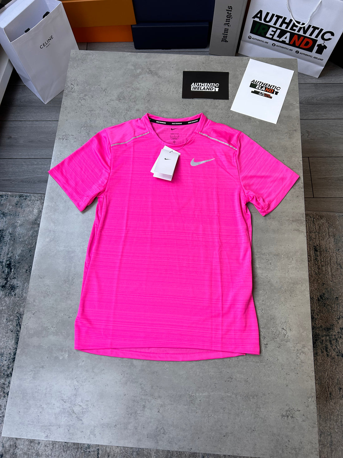NIKE MILER T SHIRT 1.0 HOT PINK
