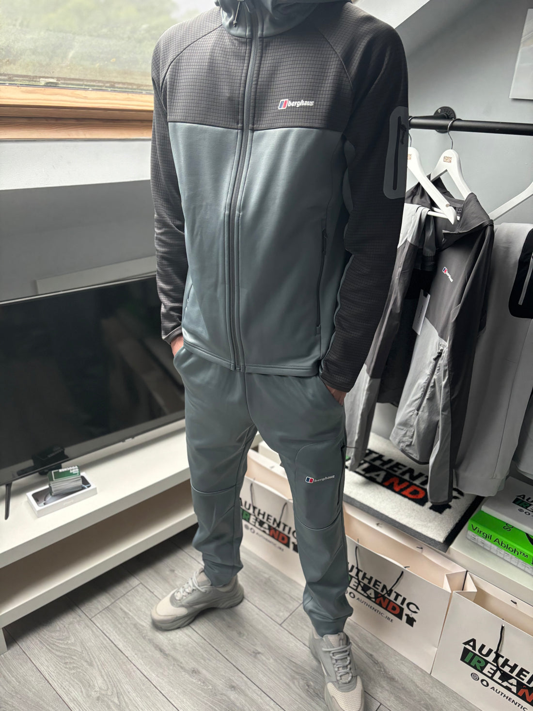 BERGHAUS TECH HYBRID TRACKSUIT - PLATINUM GREY