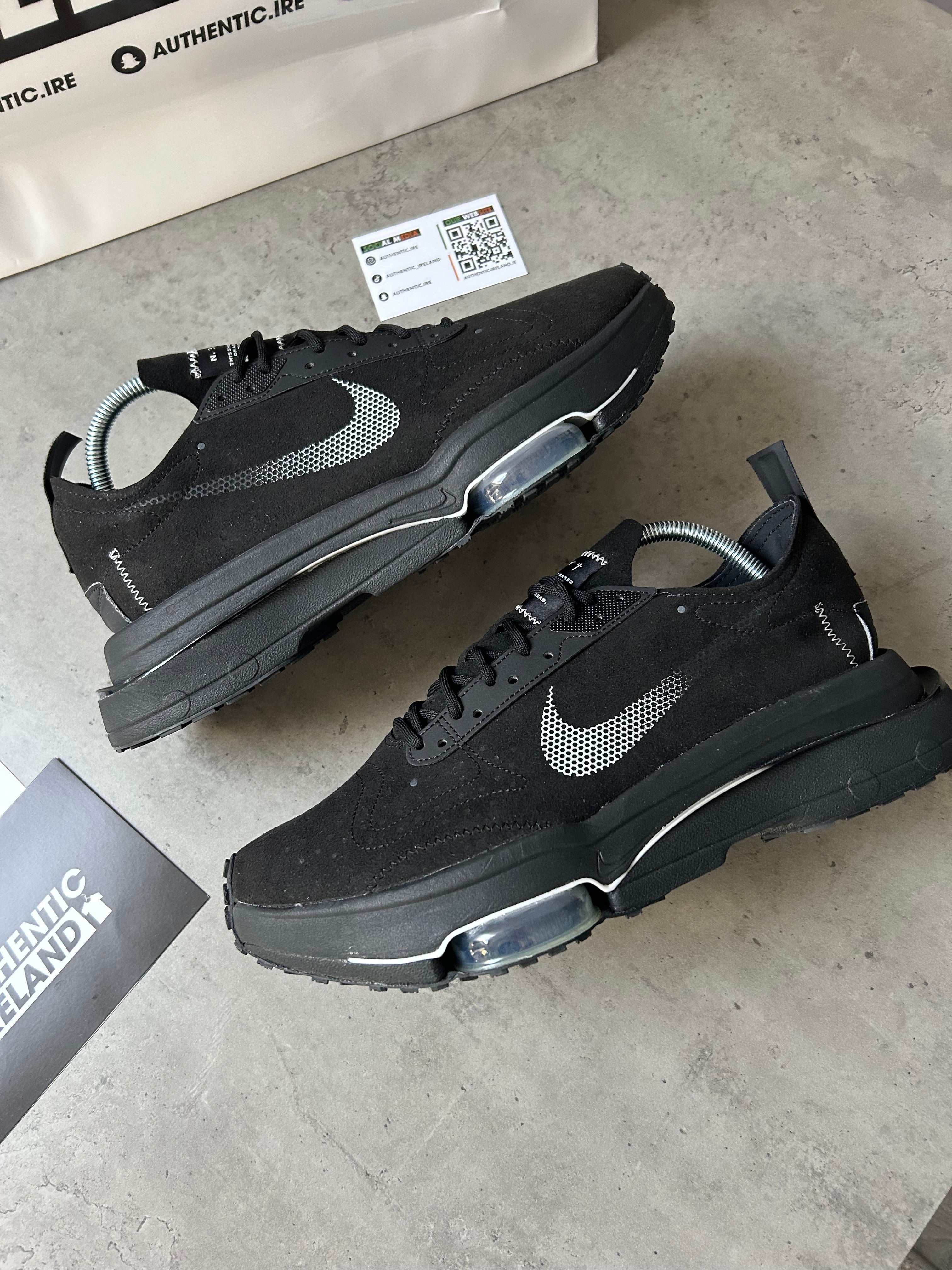 nike triple black zooms