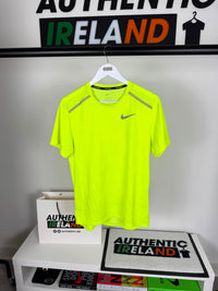 NIKE 1.0 MILER T-SHIRT - VOLT