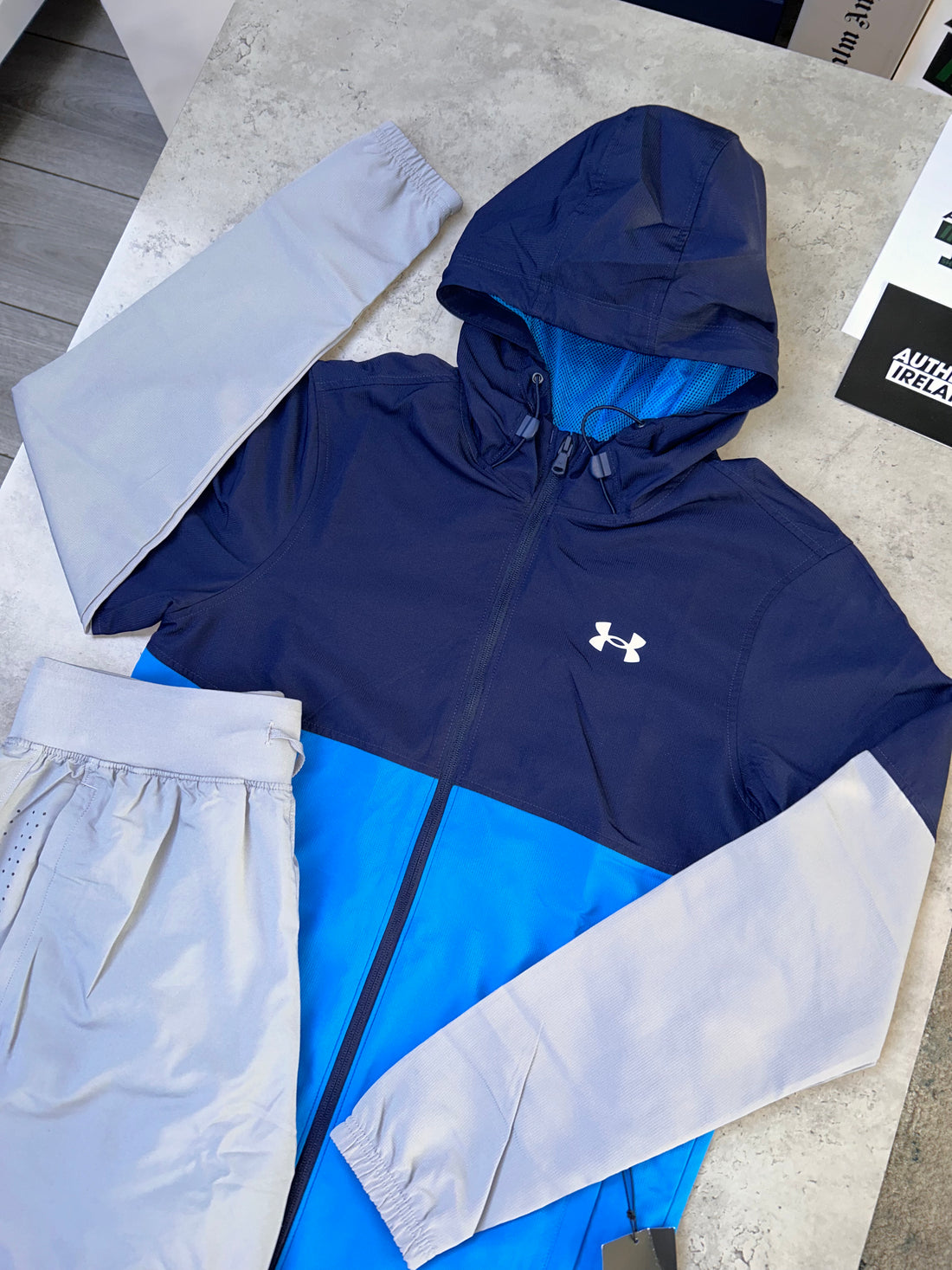 UNDER ARMOUR WINDRUNNER SET - BLUE/GREY/NAVY