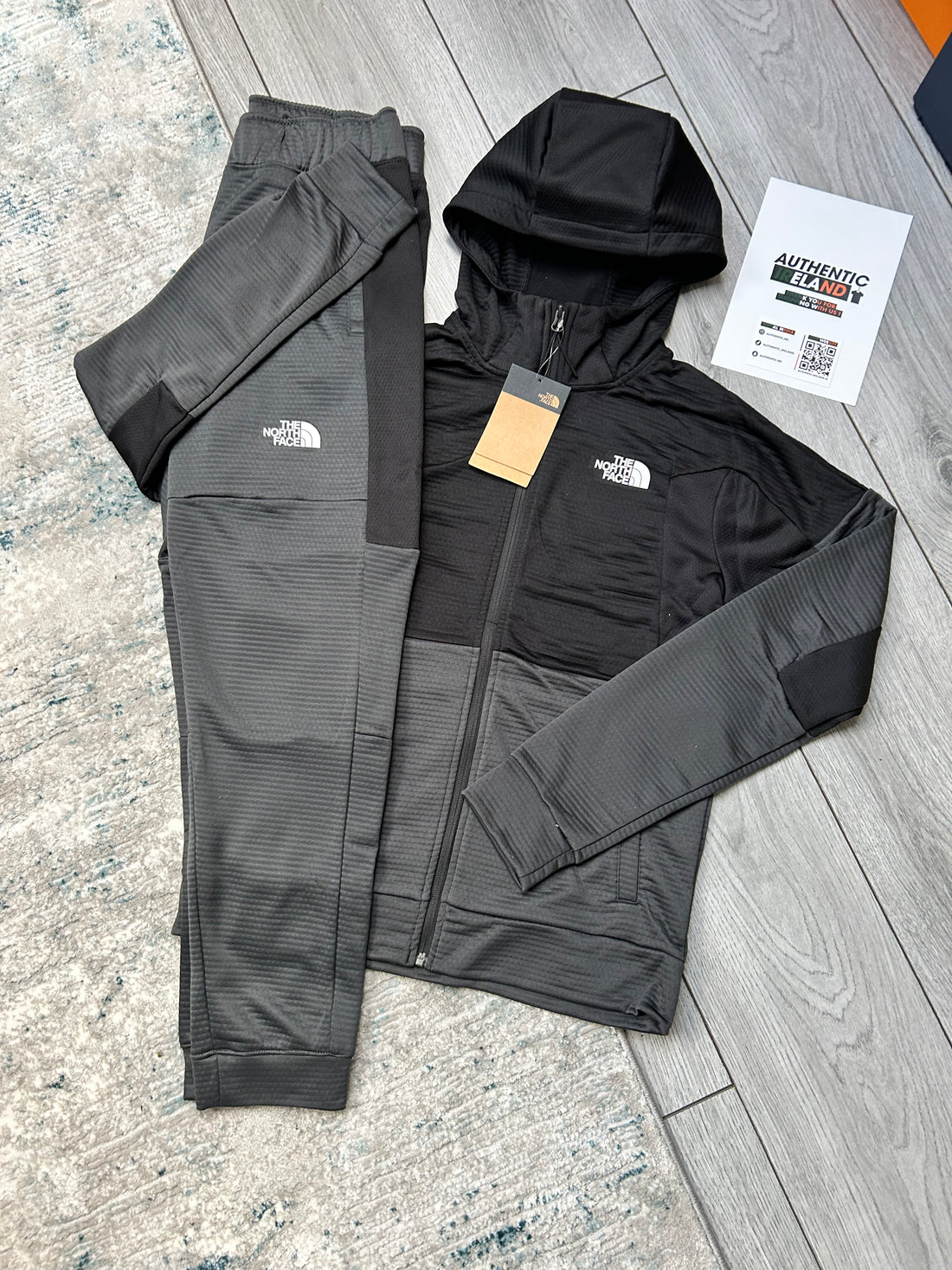 THE NORTH FACE MOUNTAIN ATHLETICS TRACKSUIT ASPHALT GREY BLACK