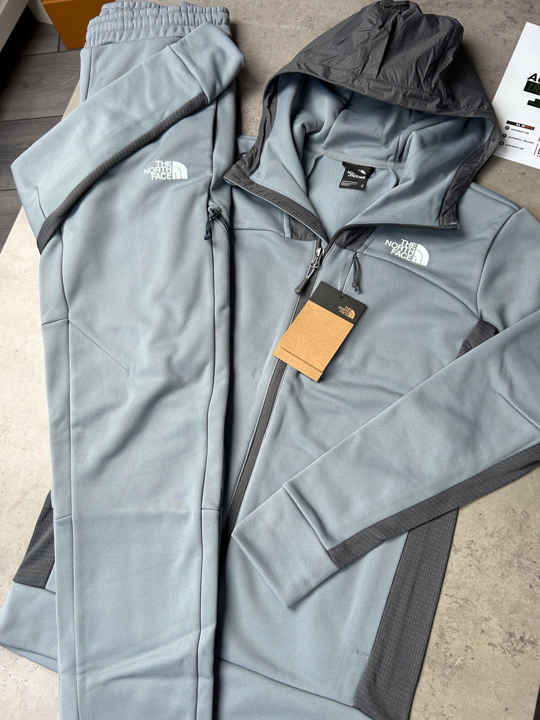 Mens north top face mittellegi