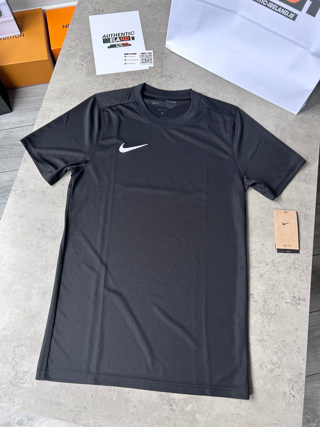 Nike dri store fit set